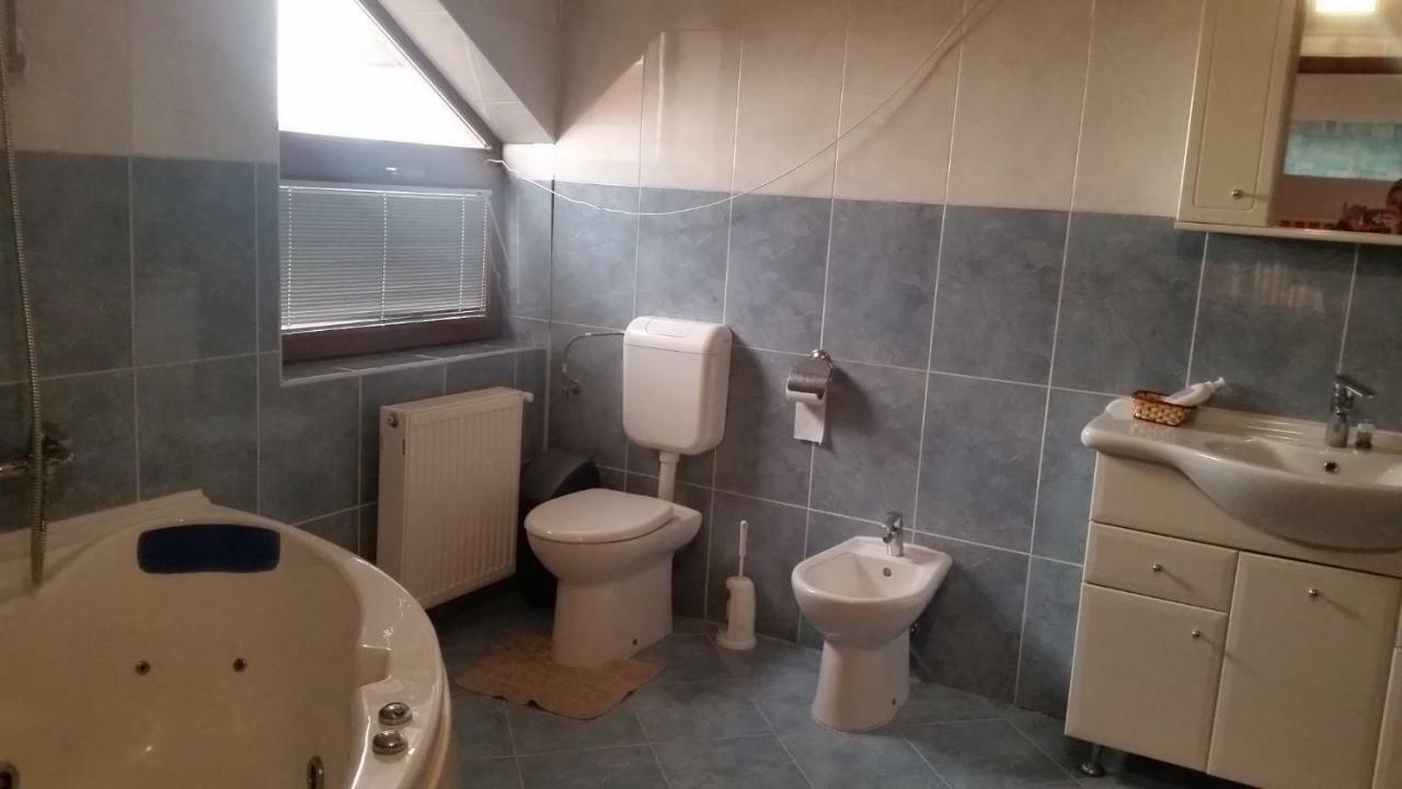 Cristalex Villaverde Bucharest Pantelimon Экстерьер фото