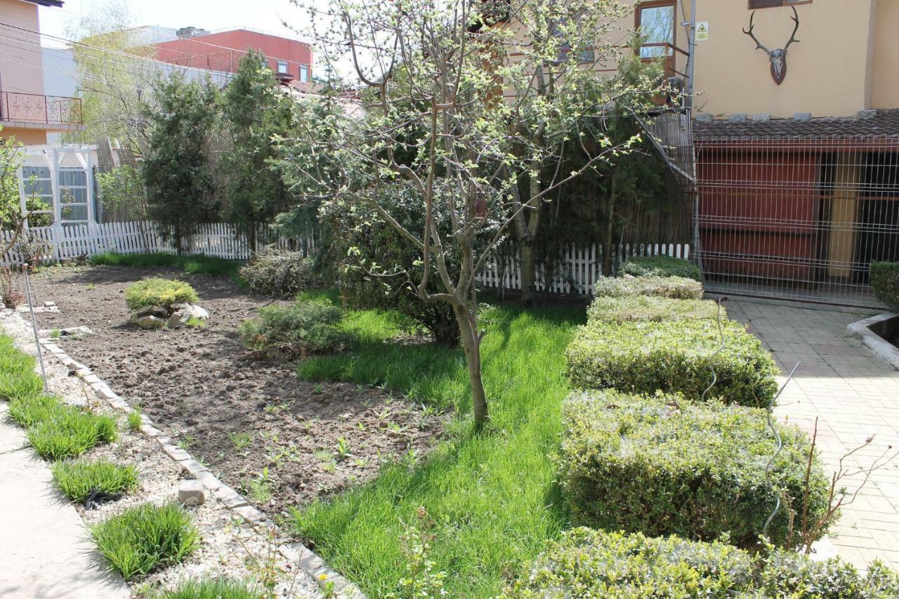 Cristalex Villaverde Bucharest Pantelimon Экстерьер фото