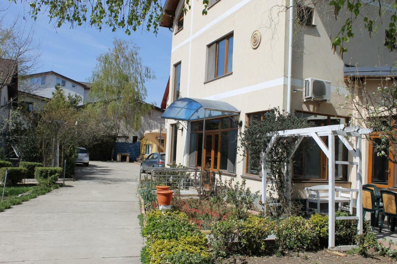 Cristalex Villaverde Bucharest Pantelimon Экстерьер фото